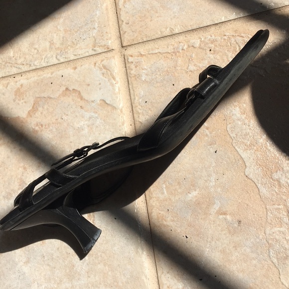 Unisa Genuine leather buckle strappy sandal black - Picture 7 of 8